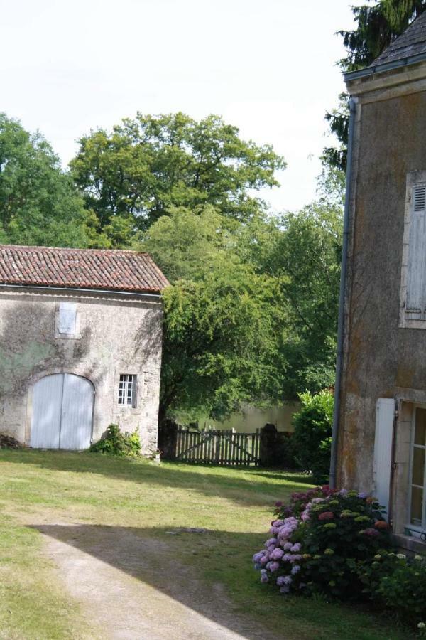 Domaine De La Borliere Villa Fenioux  Eksteriør bilde